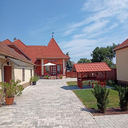 Livia Apartman Bük Dış mekan fotoğraf